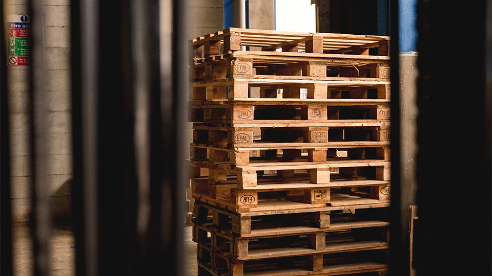 What Kinds of Pallets Are Used for Freight Shipping?